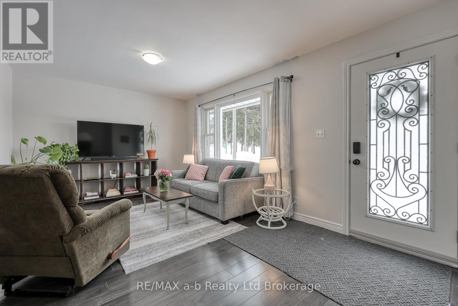 125 Beale Street, Woodstock, Ontario  N4S 6X8 - Photo 3 - X12635916