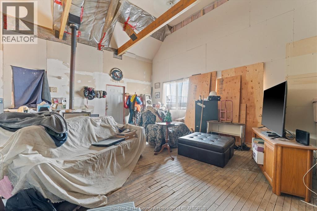 11681 County Rd 34, Tecumseh, Ontario N0R 1K0 - Photo 13 - 25031720