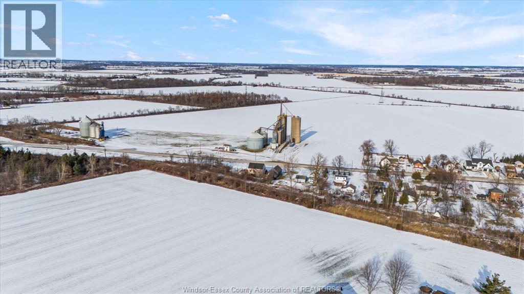 11681 County Rd 34, Tecumseh, Ontario N0R 1K0 - Photo 35 - 25031720