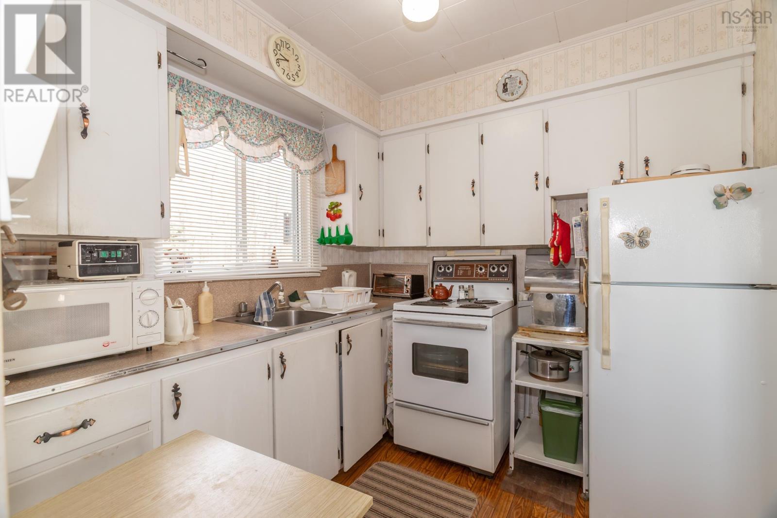 15 Shore Road, Digby, Nova Scotia  B0V 1A0 - Photo 8 - 202529483