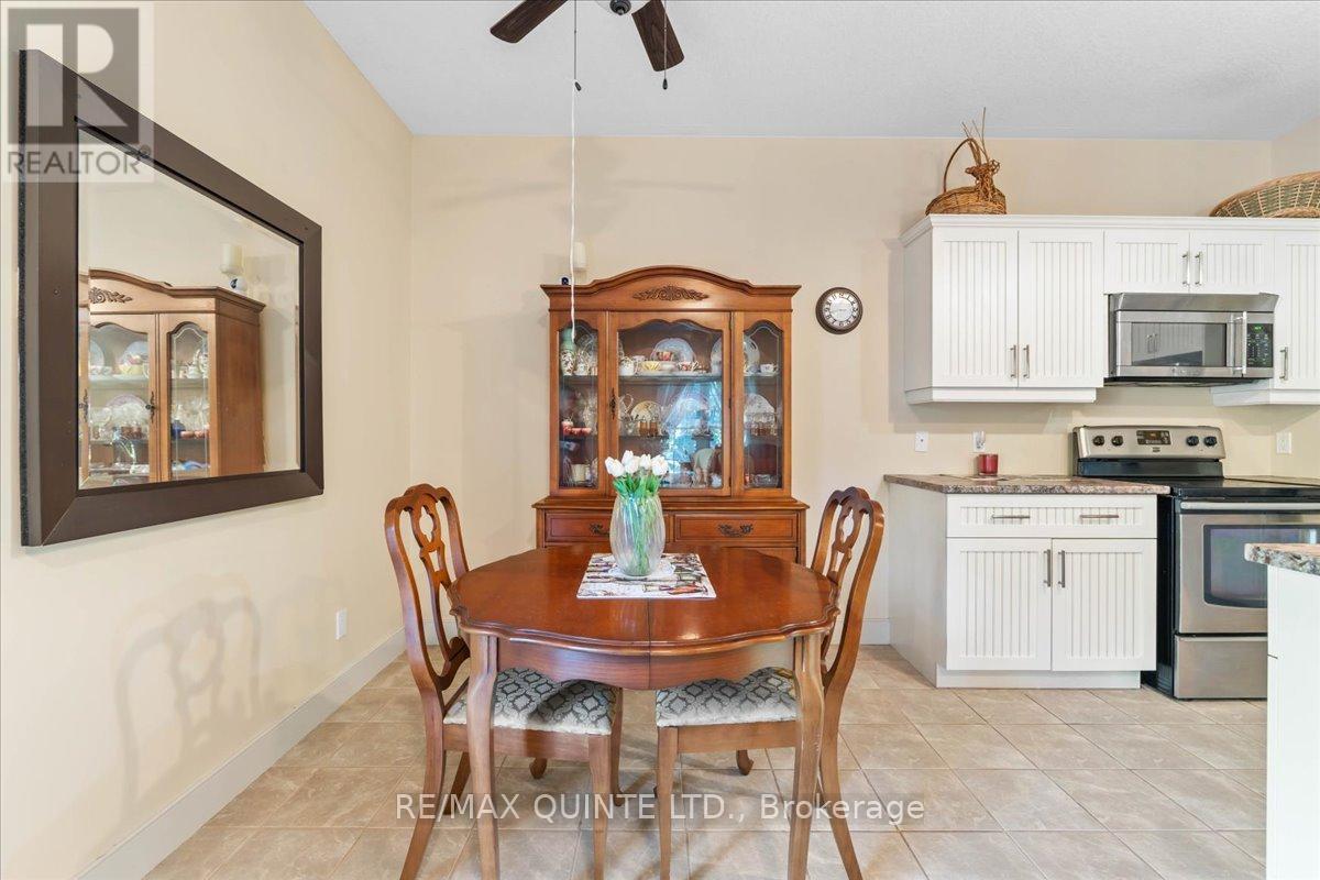 23 - 1 Rosemary Court, Prince Edward County, Ontario  K0K 2T0 - Photo 11 - X12449029