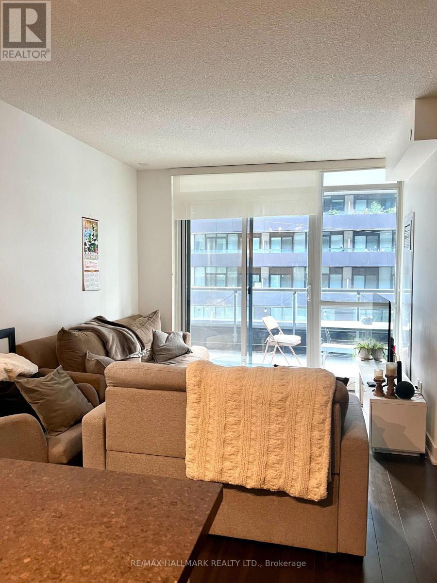 #303 - 30 Roehampton Avenue, Toronto, Ontario  M4P 1R2 - Photo 3 - C12635786