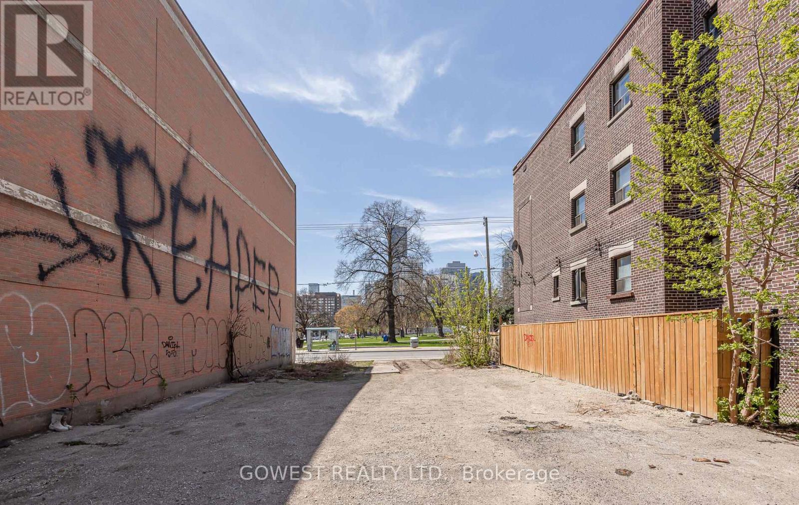 313 Sherbourne Street, Toronto, Ontario  M5A 2S3 - Photo 5 - C12635810