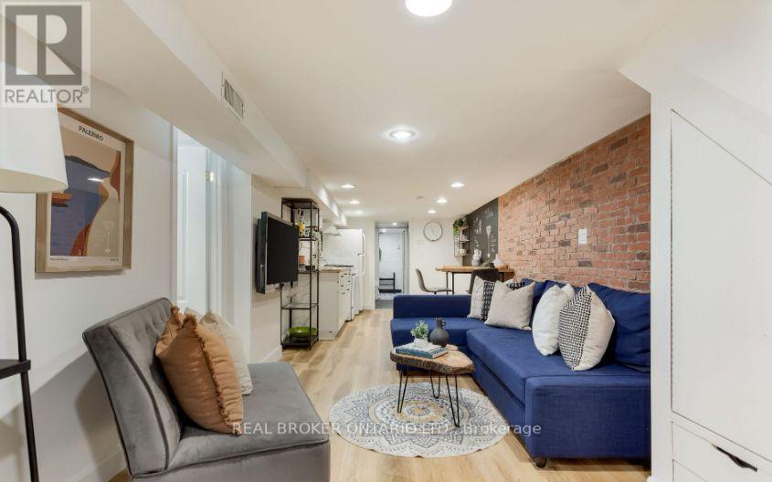 211 Markham Street, Toronto, Ontario  M6J 2G7 - Photo 3 - C12635904