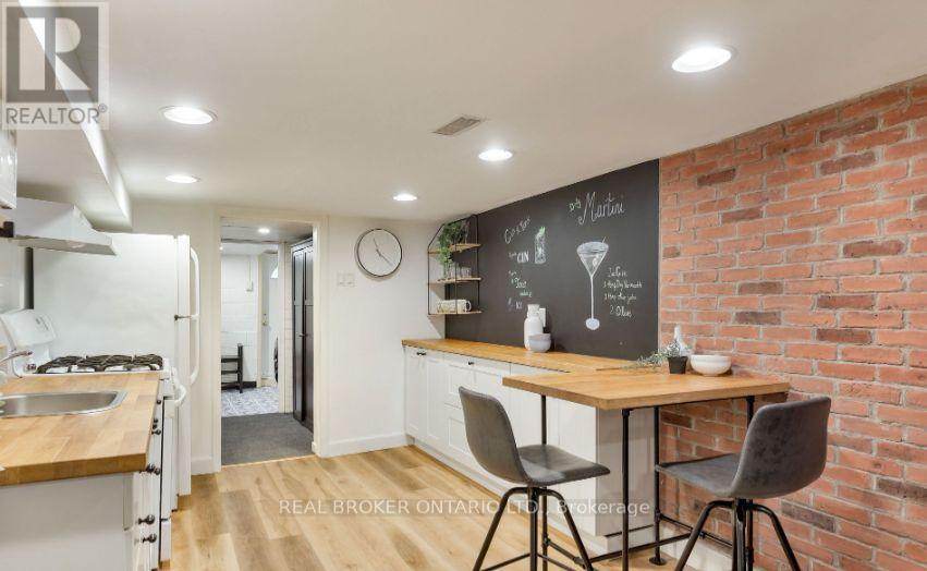 211 Markham Street, Toronto, Ontario  M6J 2G7 - Photo 6 - C12635904