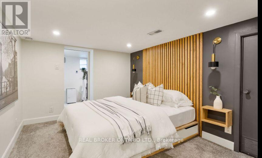 211 Markham Street, Toronto, Ontario  M6J 2G7 - Photo 9 - C12635904