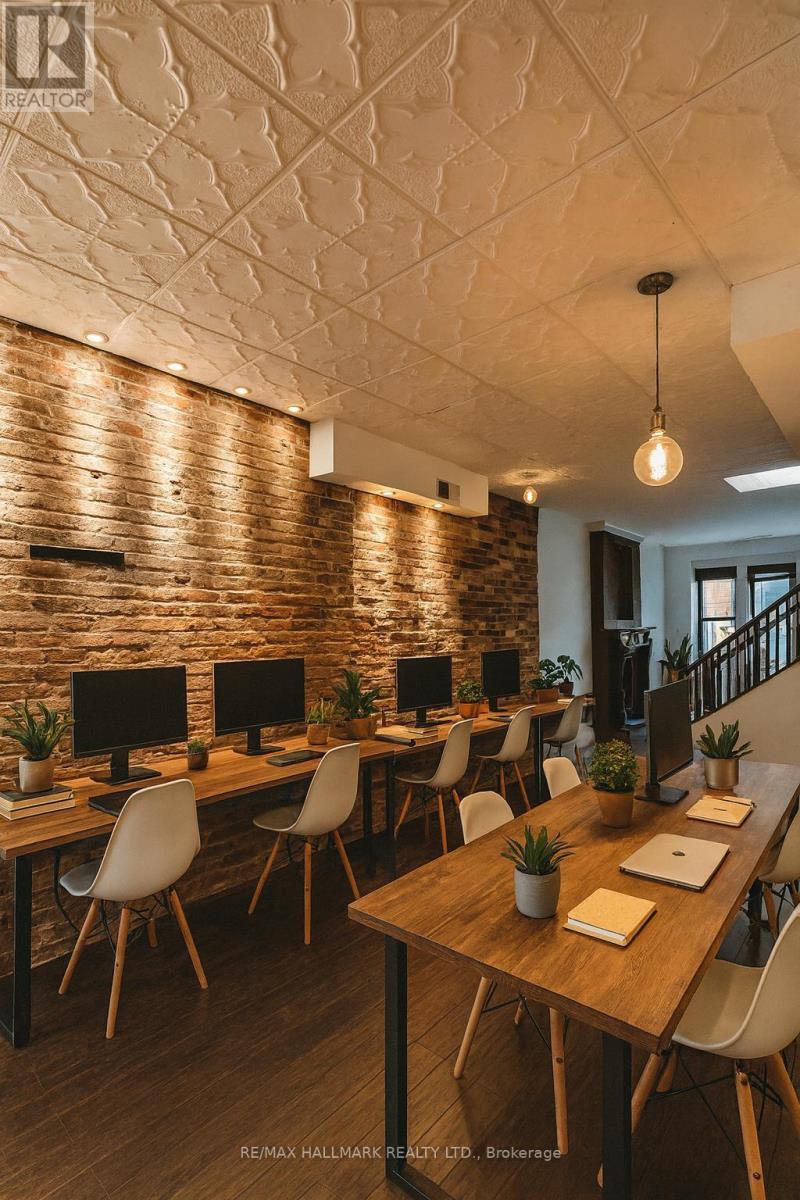 304 - 270 Adelaide Street W, Toronto (Waterfront Communities), Ontario  M5H 1Y2 - Photo 18 - C12635926