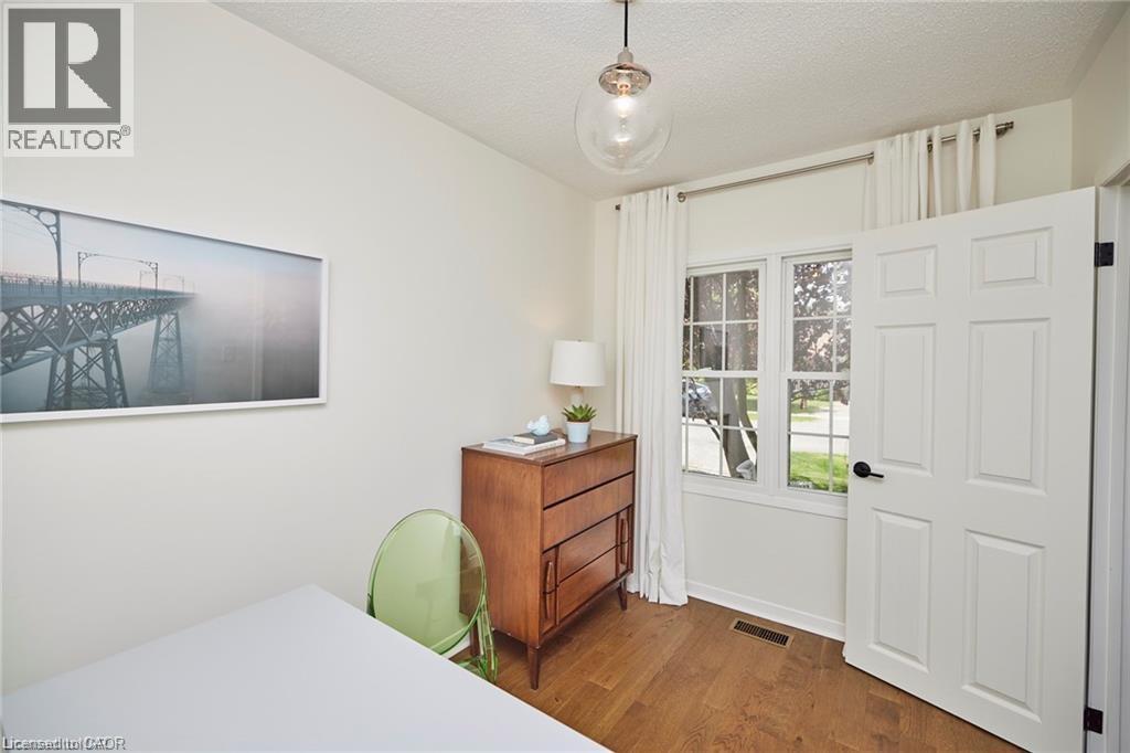 18 Graham Avenue, St. Catharines, Ontario  L2N 5L2 - Photo 14 - 40794016