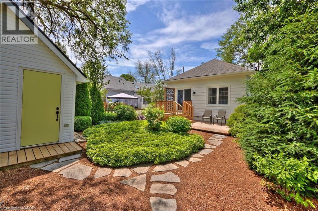 18 Graham Avenue, St. Catharines, Ontario  L2N 5L2 - Photo 17 - 40794016