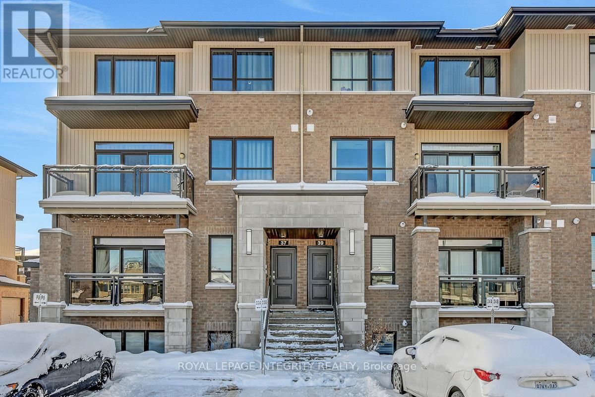 35 CARABINER PRIVATE, Ottawa, Ontario