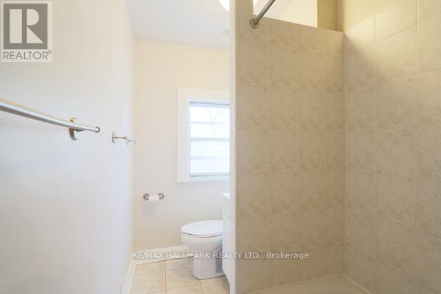 Upper - 1481 Queen Street E, Toronto, Ontario  M4L 1E2 - Photo 21 - E12635868