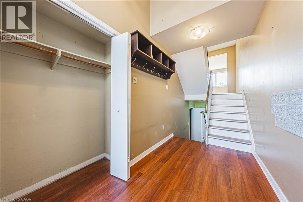 5535 Schueller Crescent, Burlington, Ontario  L7L 3T1 - Photo 2 - 40792892