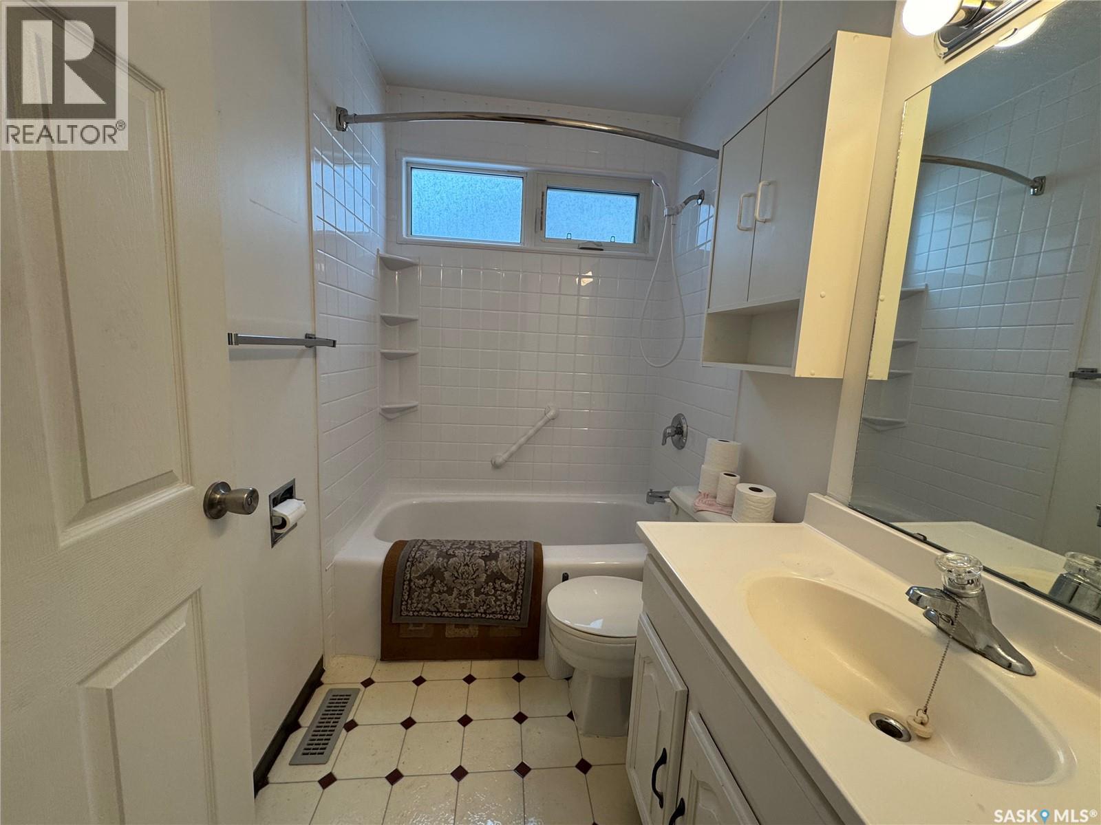 67 Milford Crescent, Regina, Saskatchewan  S4N 1K6 - Photo 13 - SK025679