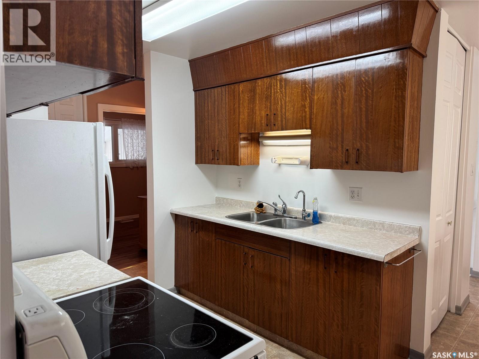 67 Milford Crescent, Regina, Saskatchewan  S4N 1K6 - Photo 7 - SK025679