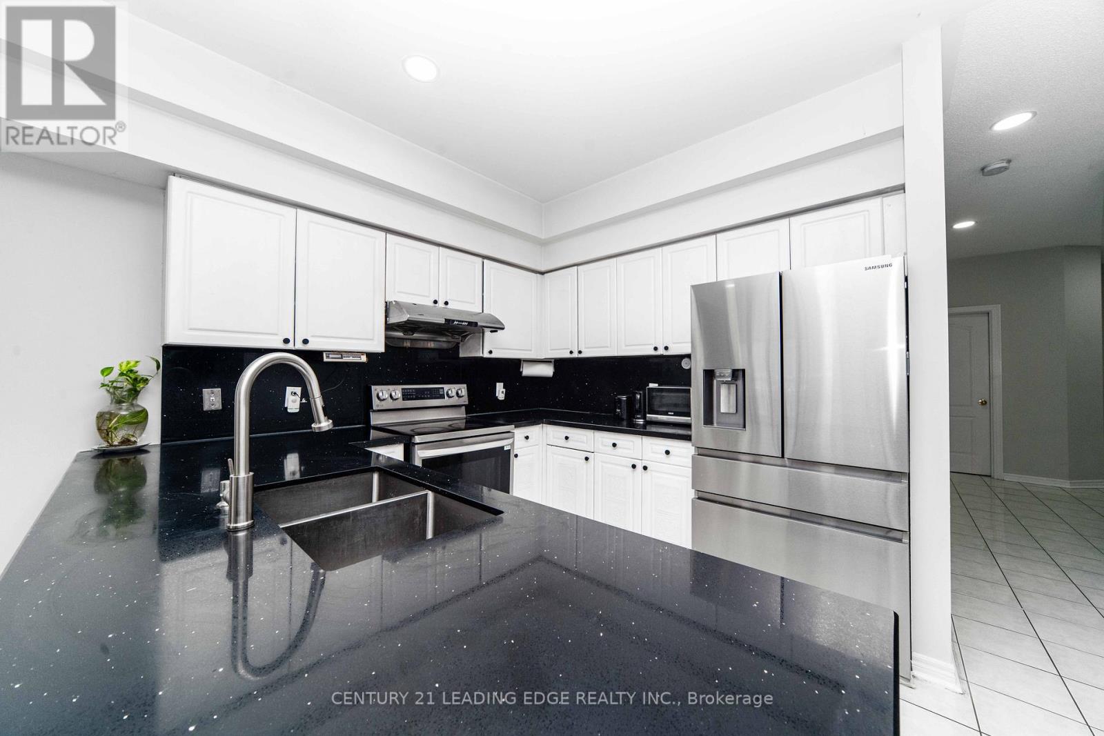 81 Rushmore Court, Markham (Rouge River Estates), Ontario  L3S 3T3 - Photo 13 - N12635816