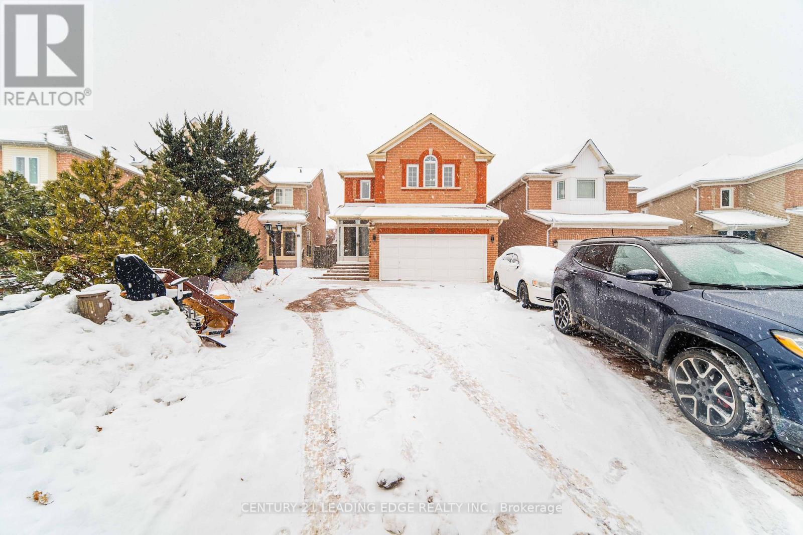 81 Rushmore Court, Markham (Rouge River Estates), Ontario  L3S 3T3 - Photo 2 - N12635816