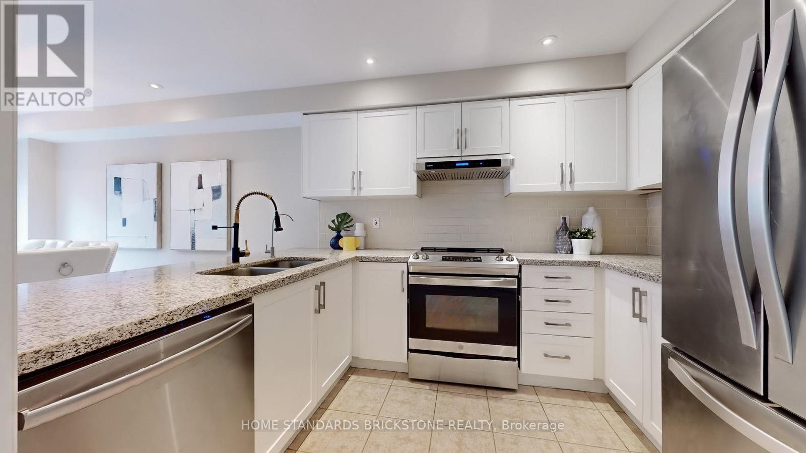 151 Amulet Crescent, Richmond Hill, Ontario  L4S 2T5 - Photo 13 - N12635822