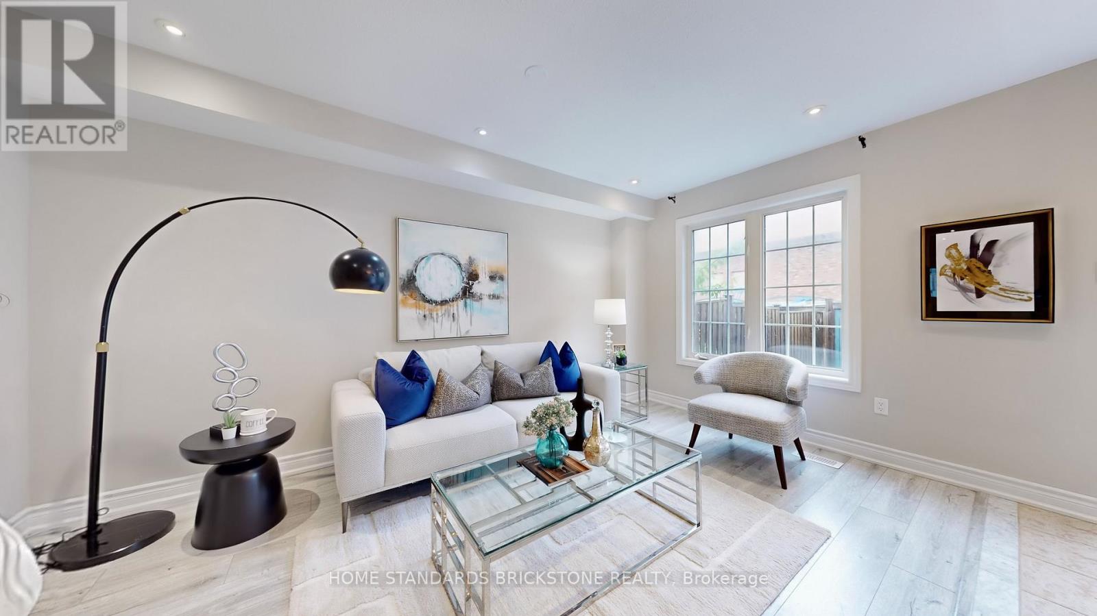 151 Amulet Crescent, Richmond Hill, Ontario  L4S 2T5 - Photo 3 - N12635822