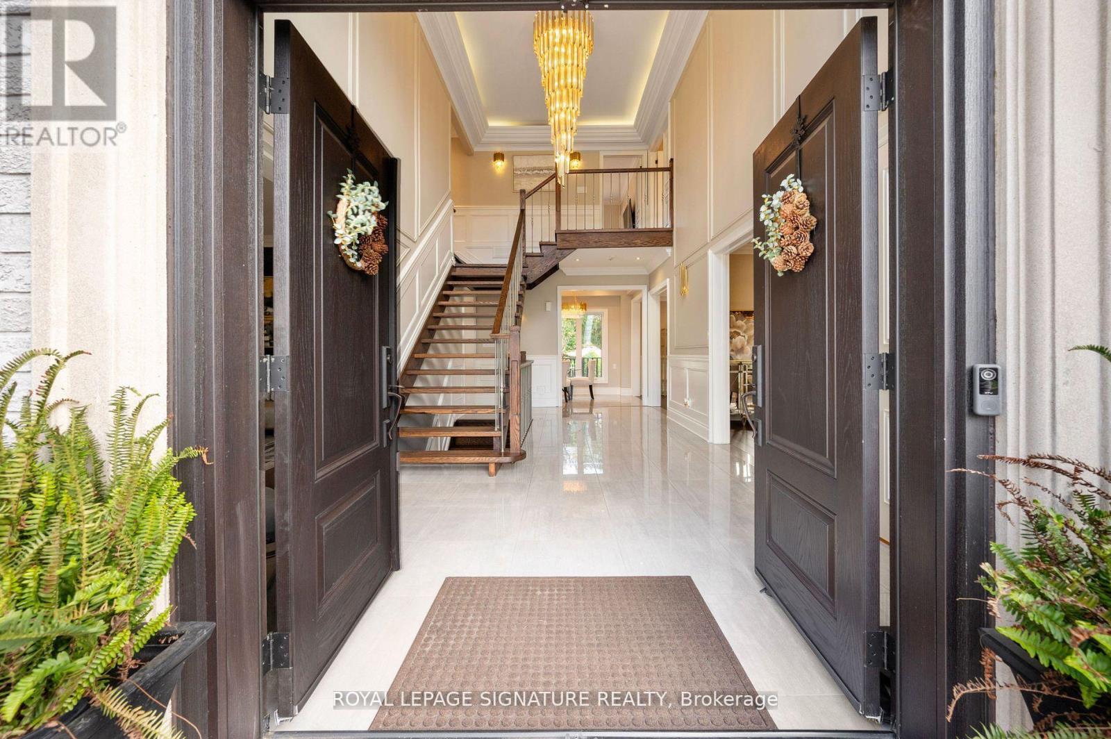 75 Rachelle Court, Vaughan (Kleinburg), Ontario  L4L 0A8 - Photo 5 - N12635856