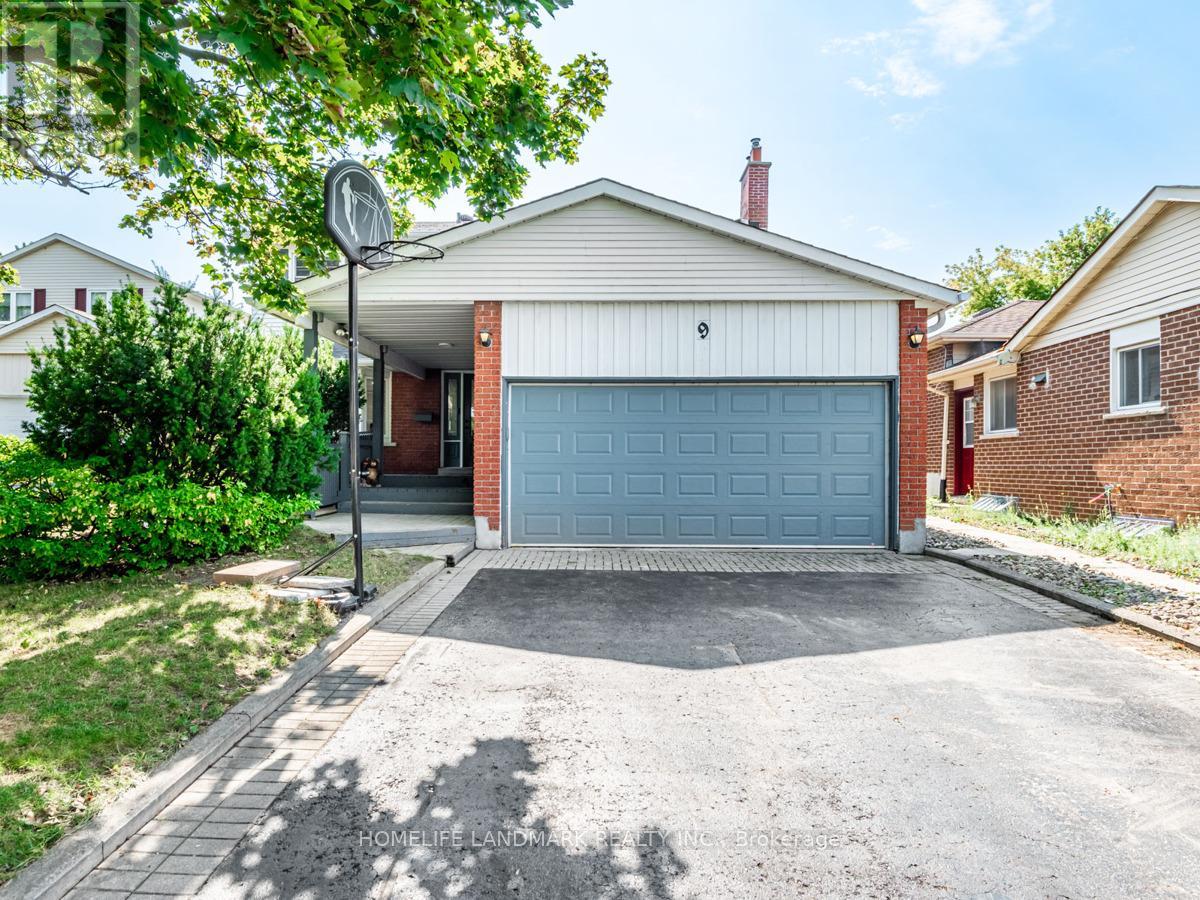 9 EASTMAN CRESCENT, Newmarket, Ontario