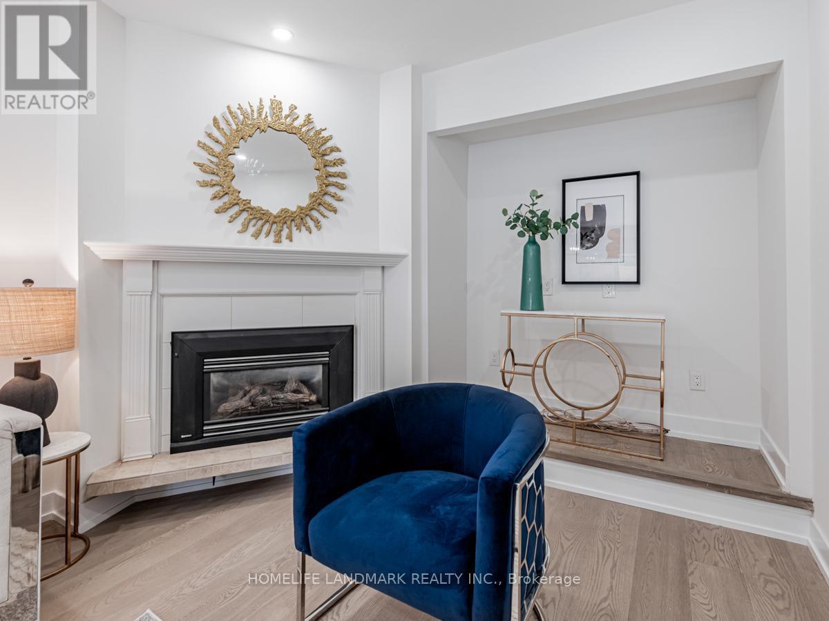 9 Eastman Crescent, Newmarket (Huron Heights-Leslie Valley), Ontario  L3Y 5T9 - Photo 19 - N12635880