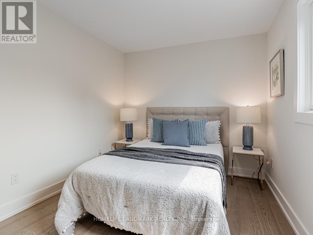 9 Eastman Crescent, Newmarket (Huron Heights-Leslie Valley), Ontario  L3Y 5T9 - Photo 31 - N12635880