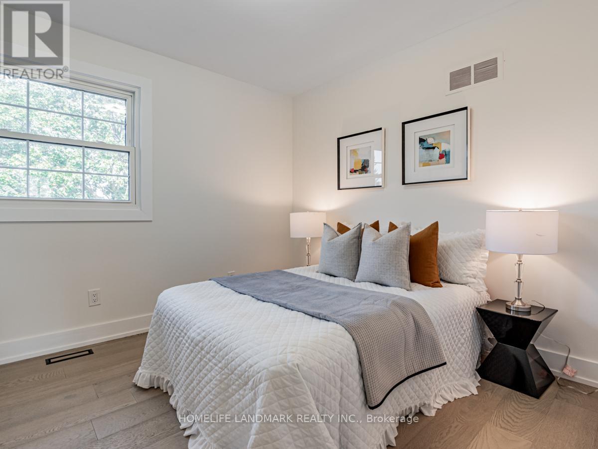 9 Eastman Crescent, Newmarket (Huron Heights-Leslie Valley), Ontario  L3Y 5T9 - Photo 32 - N12635880