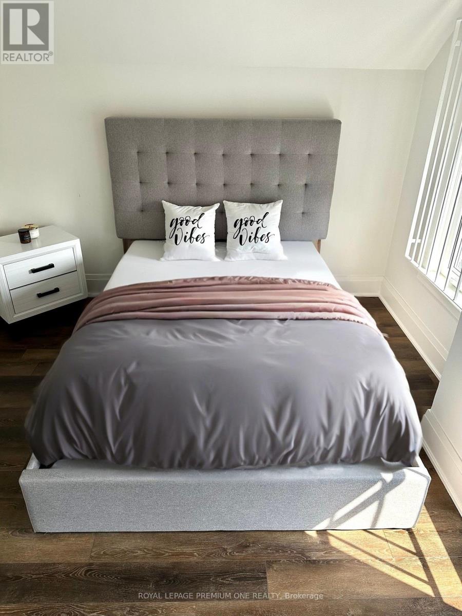 Upper - 10496 Islington Avenue, Vaughan, Ontario  L0J 1C0 - Photo 11 - N12635932