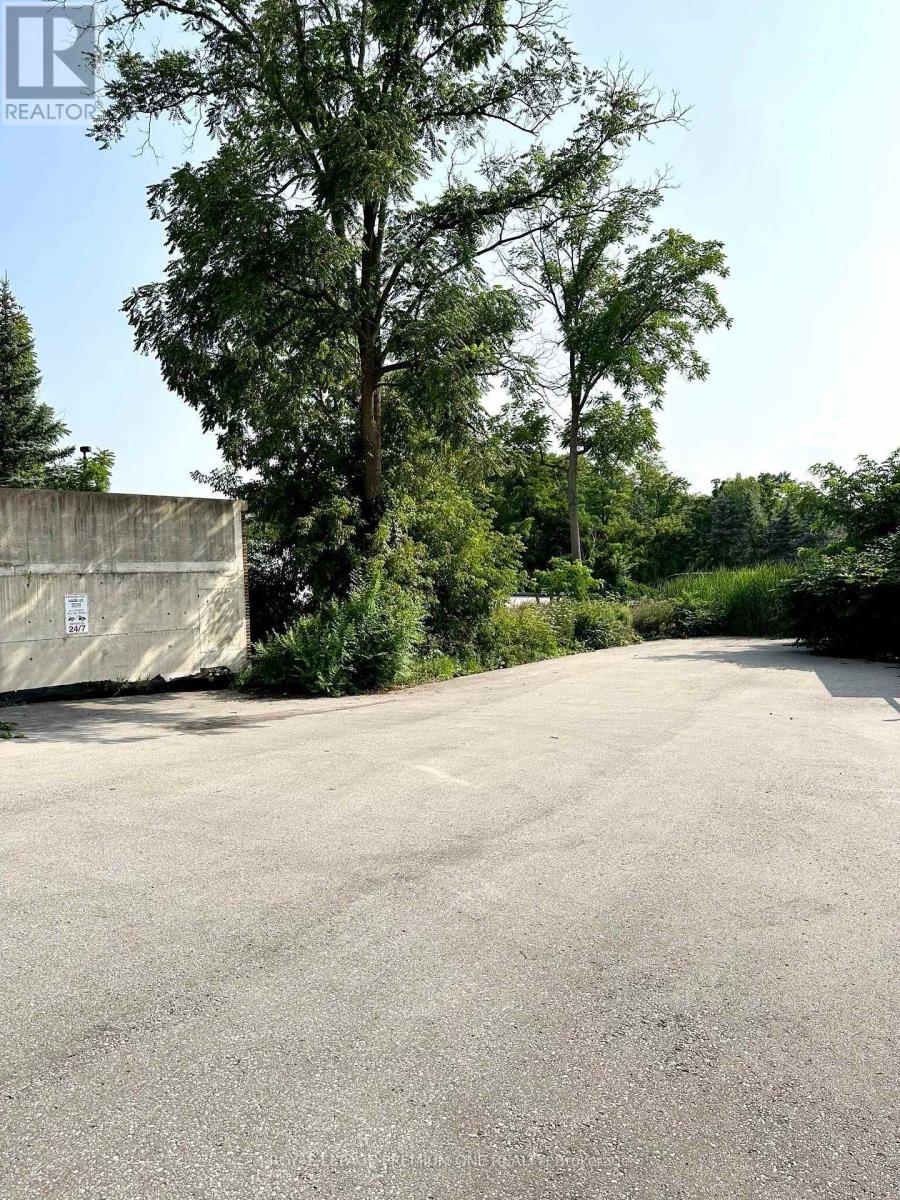 Upper - 10496 Islington Avenue, Vaughan, Ontario  L0J 1C0 - Photo 17 - N12635932