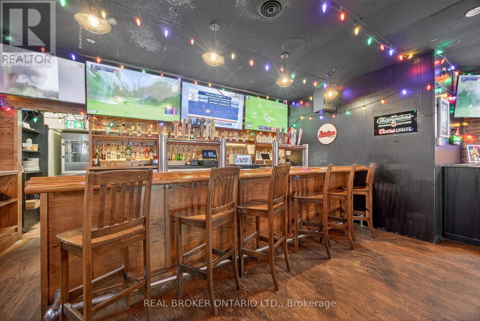 90 Mississaga Street E, Orillia, Ontario  L3V 1V7 - Photo 12 - S12635854