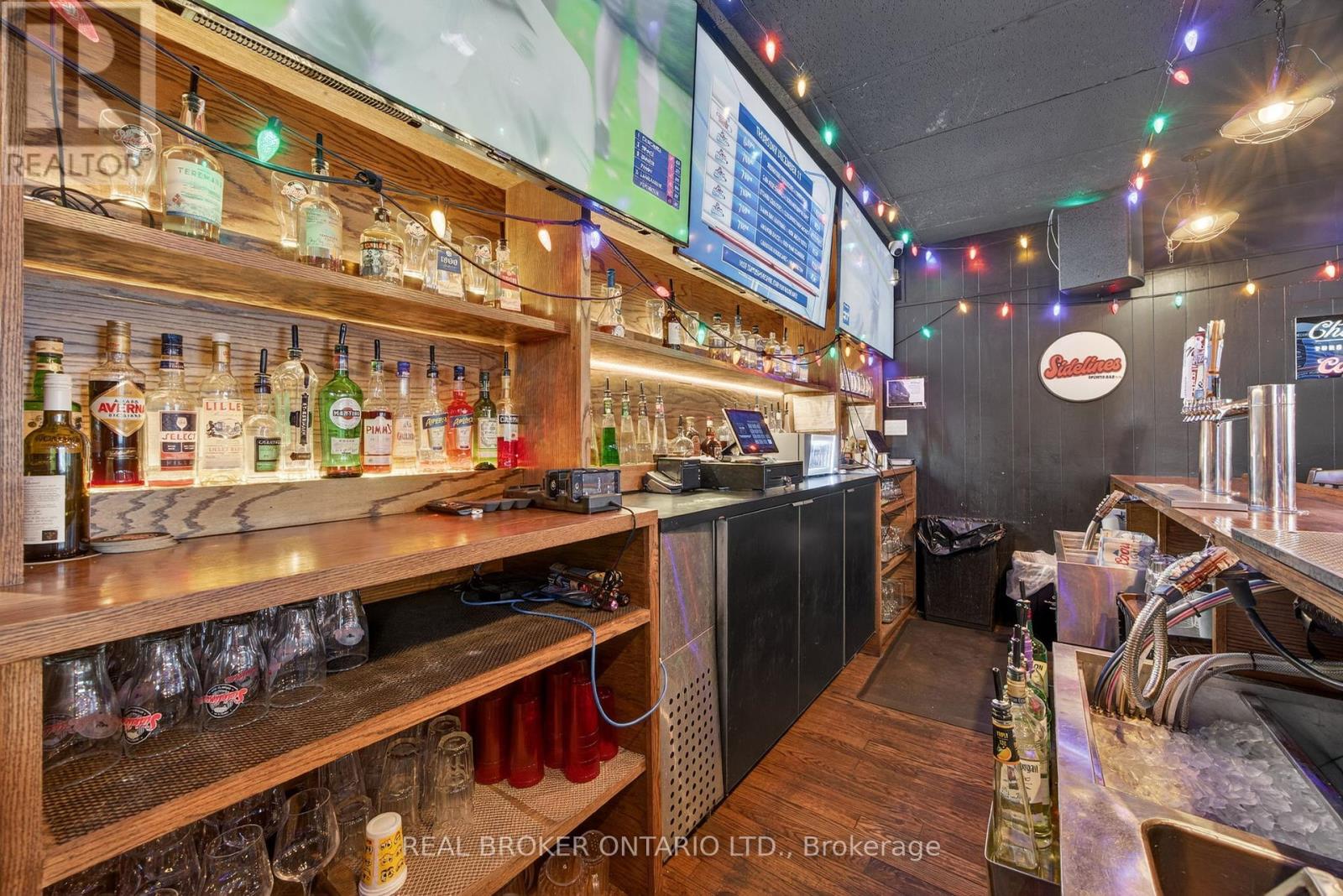 90 Mississaga Street E, Orillia, Ontario  L3V 1V7 - Photo 13 - S12635854