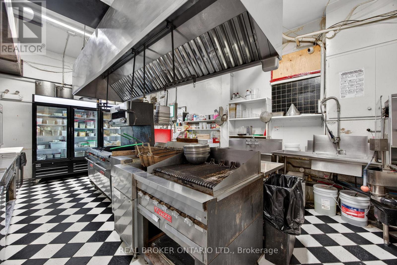 90 Mississaga Street E, Orillia, Ontario  L3V 1V7 - Photo 16 - S12635854