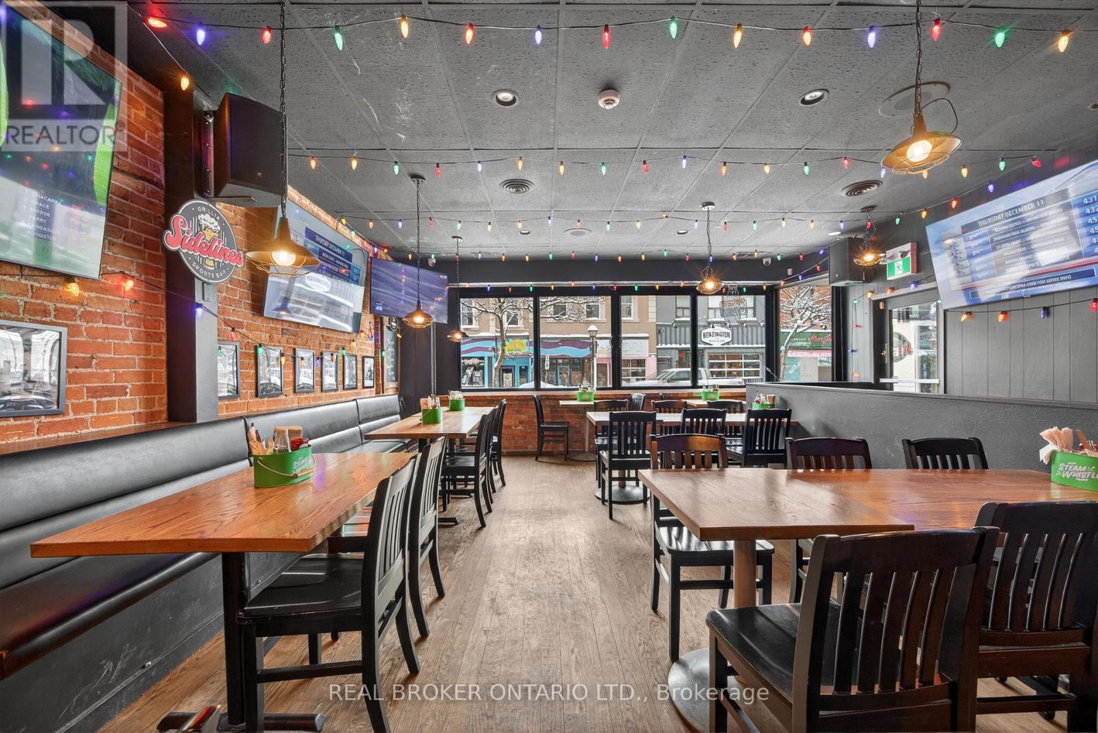 90 Mississaga Street E, Orillia, Ontario  L3V 1V7 - Photo 6 - S12635854