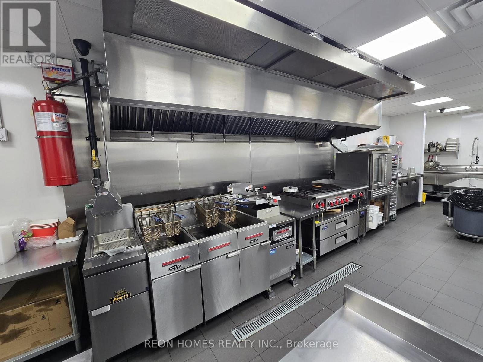 4714 JANE STREET, Toronto, Ontario