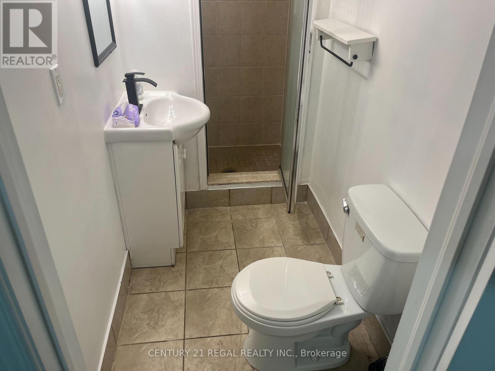 45 Fifteenth Street, Toronto, Ontario  M8V 3J3 - Photo 20 - W12556798