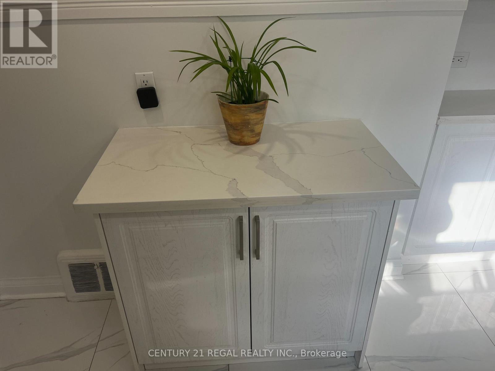 45 Fifteenth Street, Toronto, Ontario  M8V 3J3 - Photo 15 - W12556798