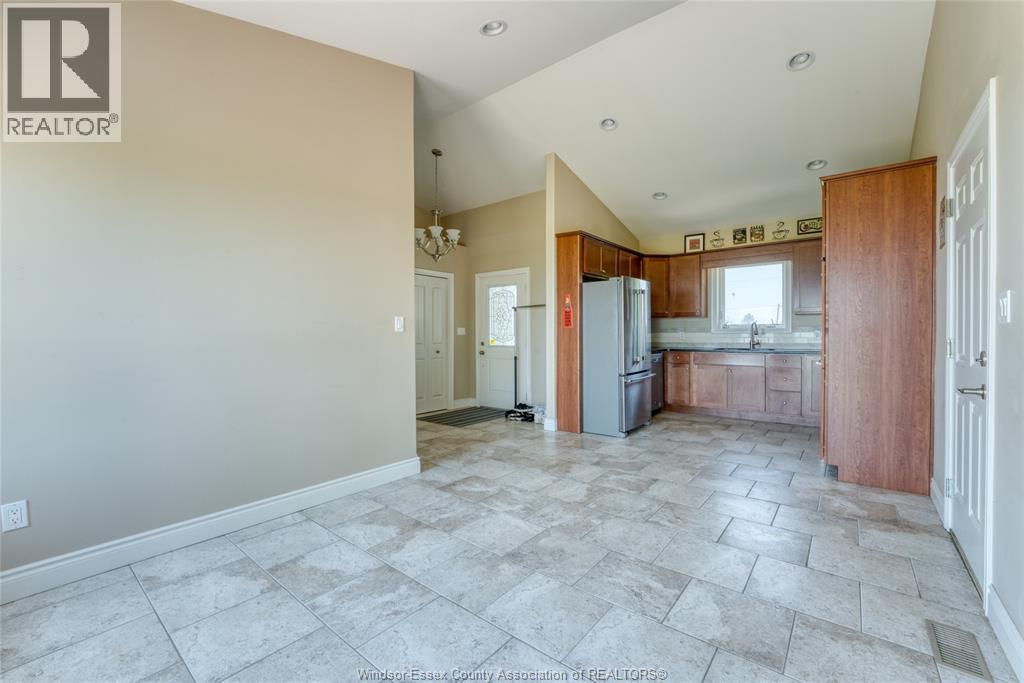 6648 Talbot Trail, Merlin, Ontario N0P 1W0 - Photo 8 - 25031723