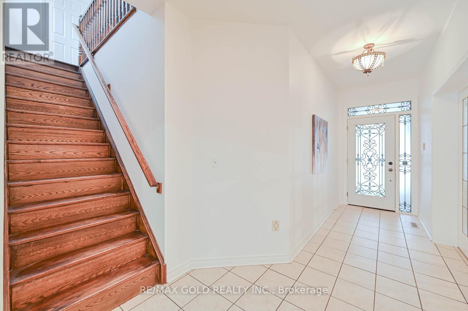 6 Verona Drive, Brampton (Vales Of Castlemore), Ontario  L6P 1L2 - Photo 13 - W12635778