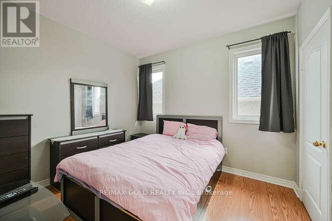 106 Watsonbrook Drive, Brampton, Ontario  L6R 0R4 - Photo 31 - W12635788