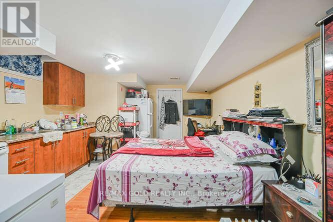 106 Watsonbrook Drive, Brampton, Ontario  L6R 0R4 - Photo 38 - W12635788