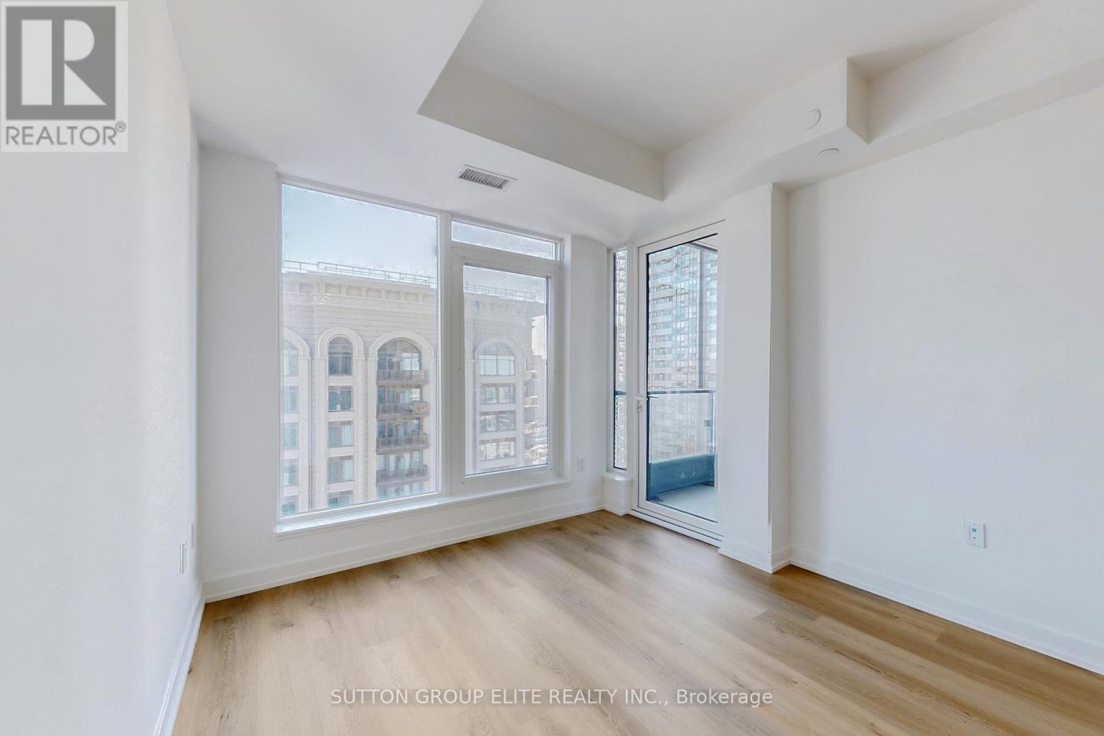 3506 - 395 Square One Drive, Mississauga (City Centre), Ontario  L5B 0P6 - Photo 14 - W12635792