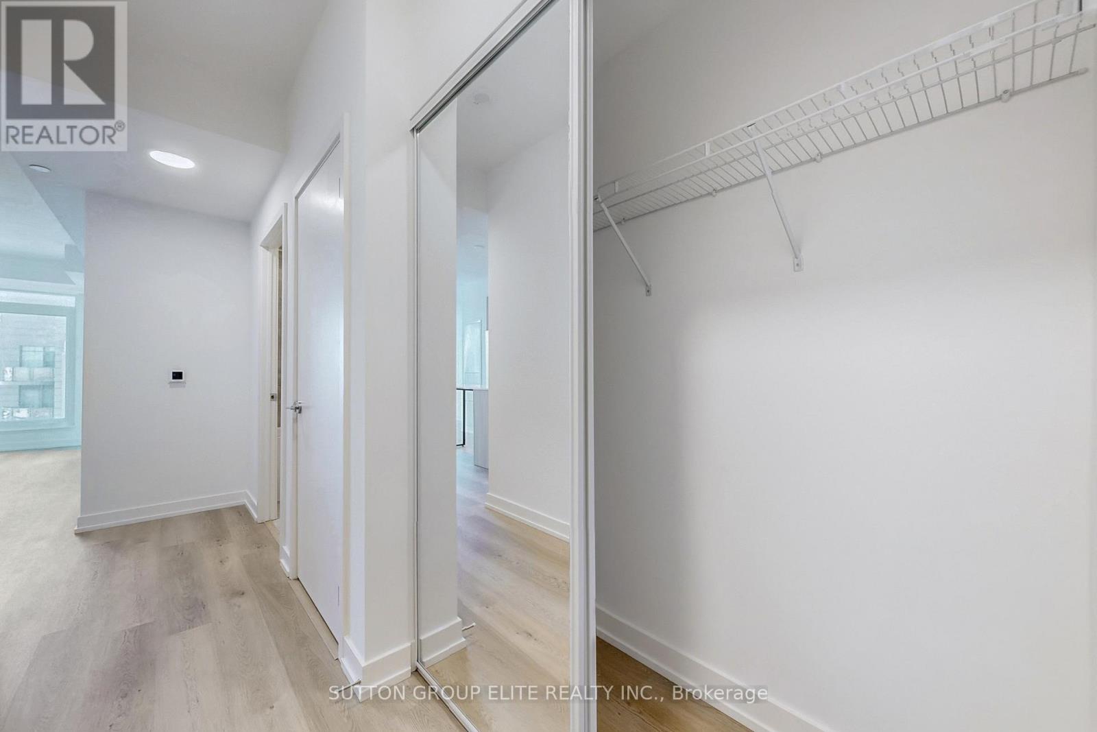 3506 - 395 Square One Drive, Mississauga (City Centre), Ontario  L5B 0P6 - Photo 18 - W12635792