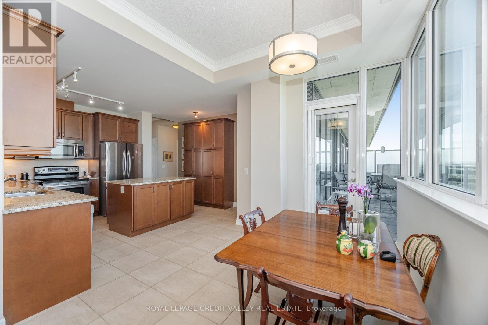 2601 - 100 John Street, Brampton, Ontario L6W 0A8 - Photo 12 - W12635798