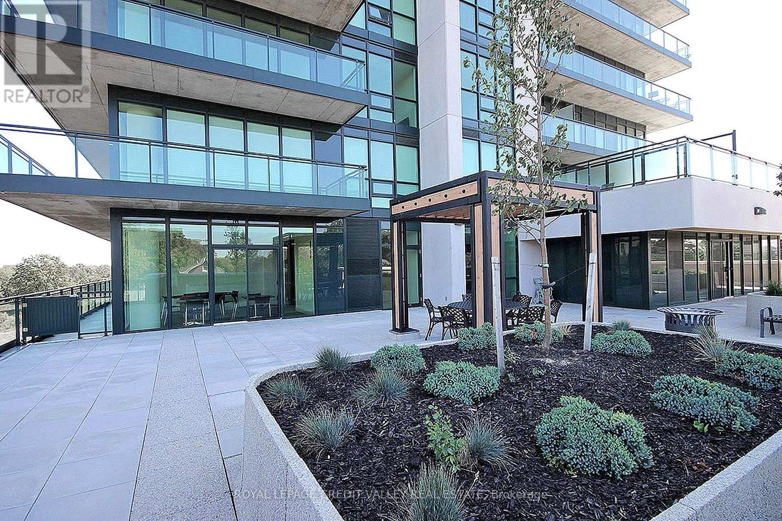 2601 - 100 John Street, Brampton, Ontario L6W 0A8 - Photo 41 - W12635798