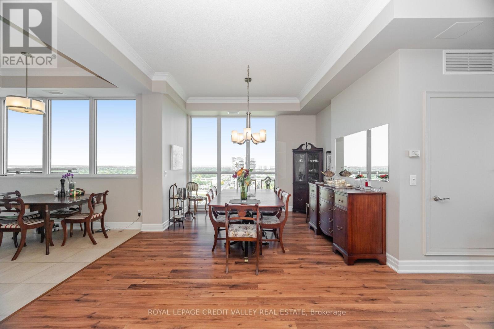 2601 - 100 John Street, Brampton, Ontario L6W 0A8 - Photo 9 - W12635798