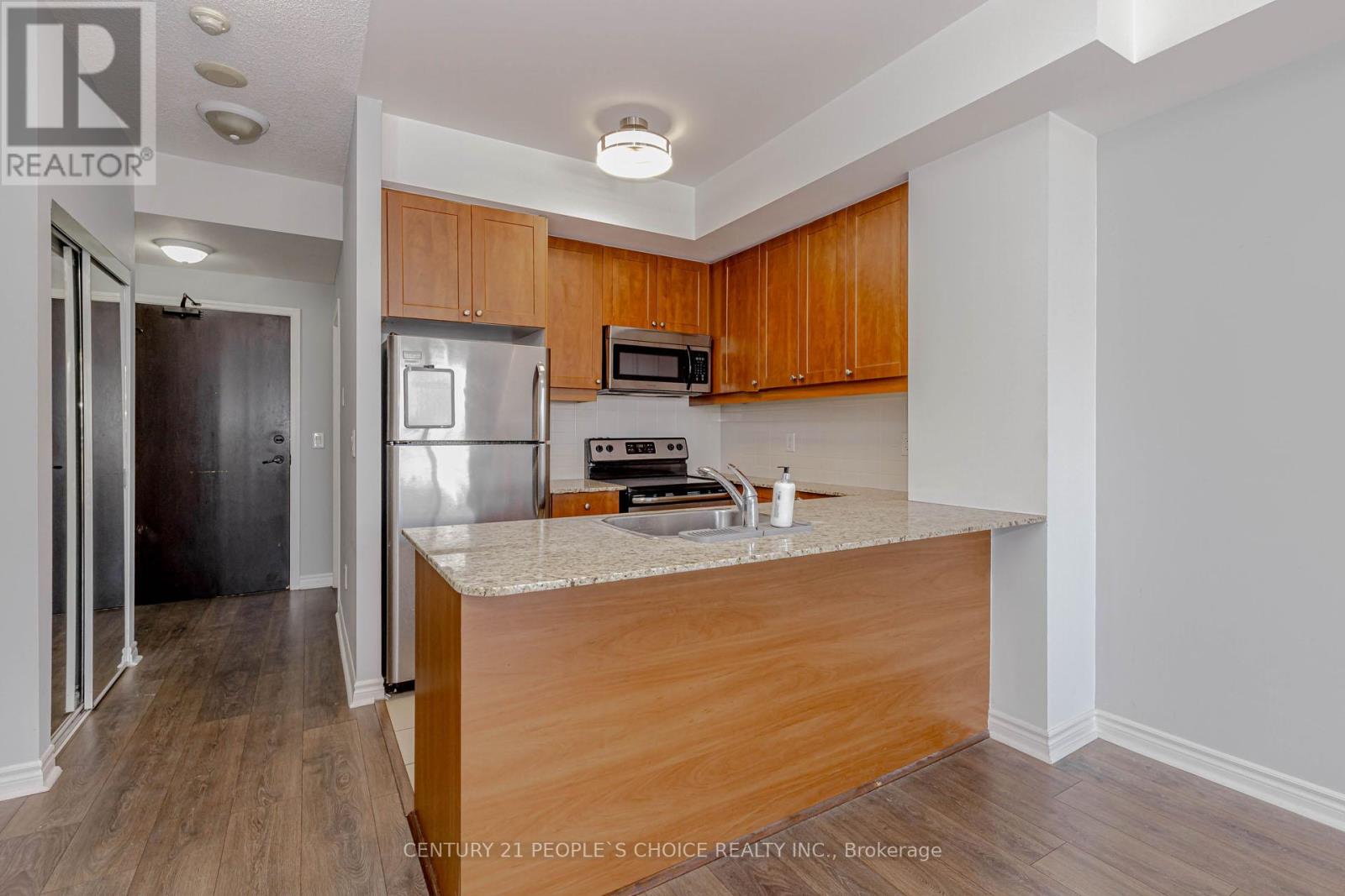 2904 - 385 Prince Of Wales Drive, Mississauga, Ontario L5B 0C6 - Photo 10 - W12635820