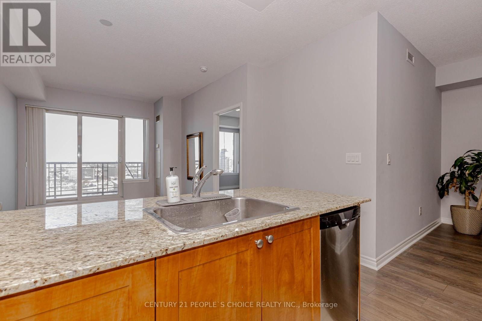 2904 - 385 Prince Of Wales Drive, Mississauga, Ontario L5B 0C6 - Photo 14 - W12635820