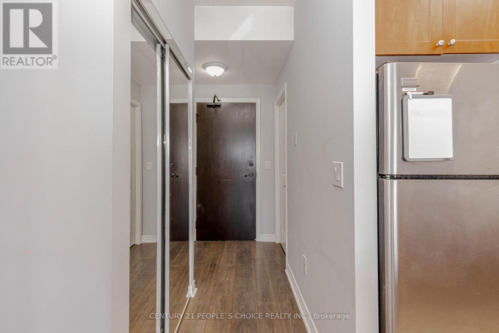 2904 - 385 Prince Of Wales Drive, Mississauga, Ontario L5B 0C6 - Photo 9 - W12635820