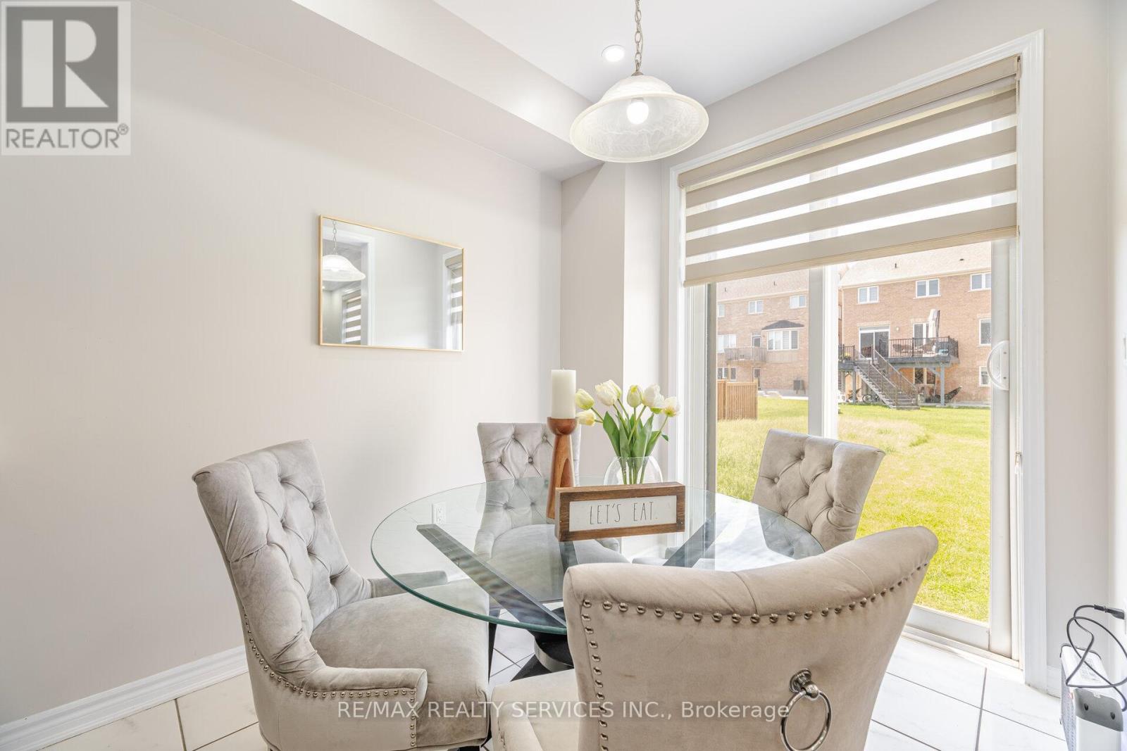 27 Phyllis Drive, Caledon, Ontario  L7C 4E3 - Photo 13 - W12635830