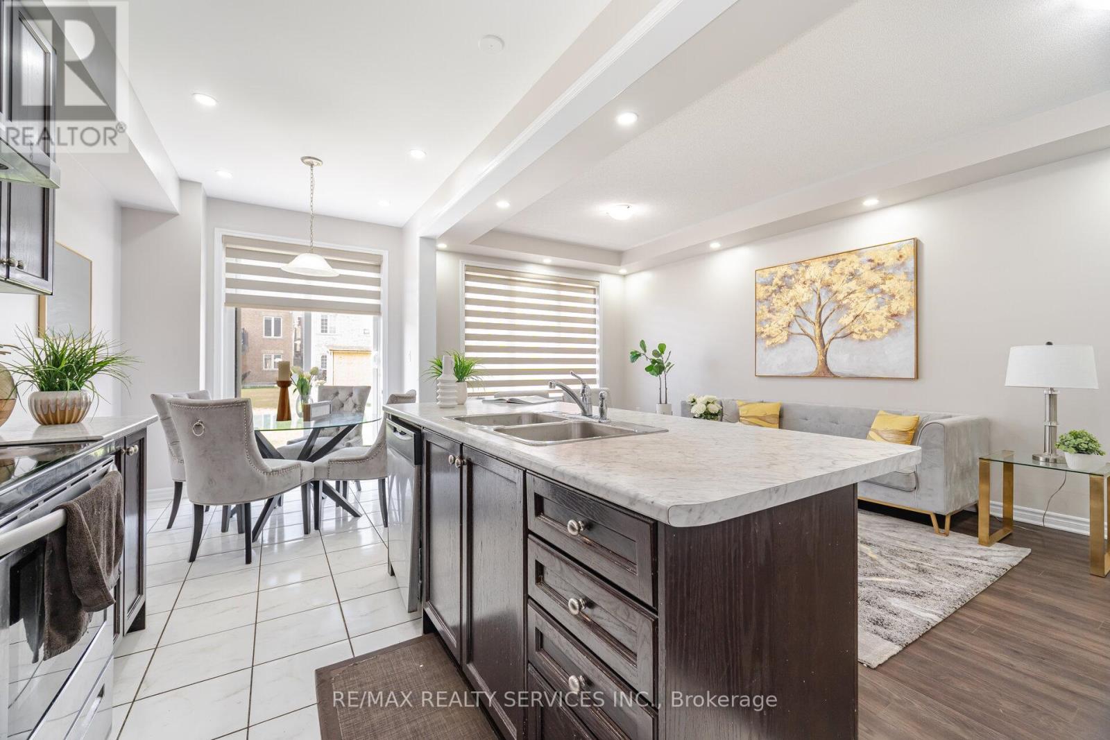 27 Phyllis Drive, Caledon, Ontario  L7C 4E3 - Photo 18 - W12635830